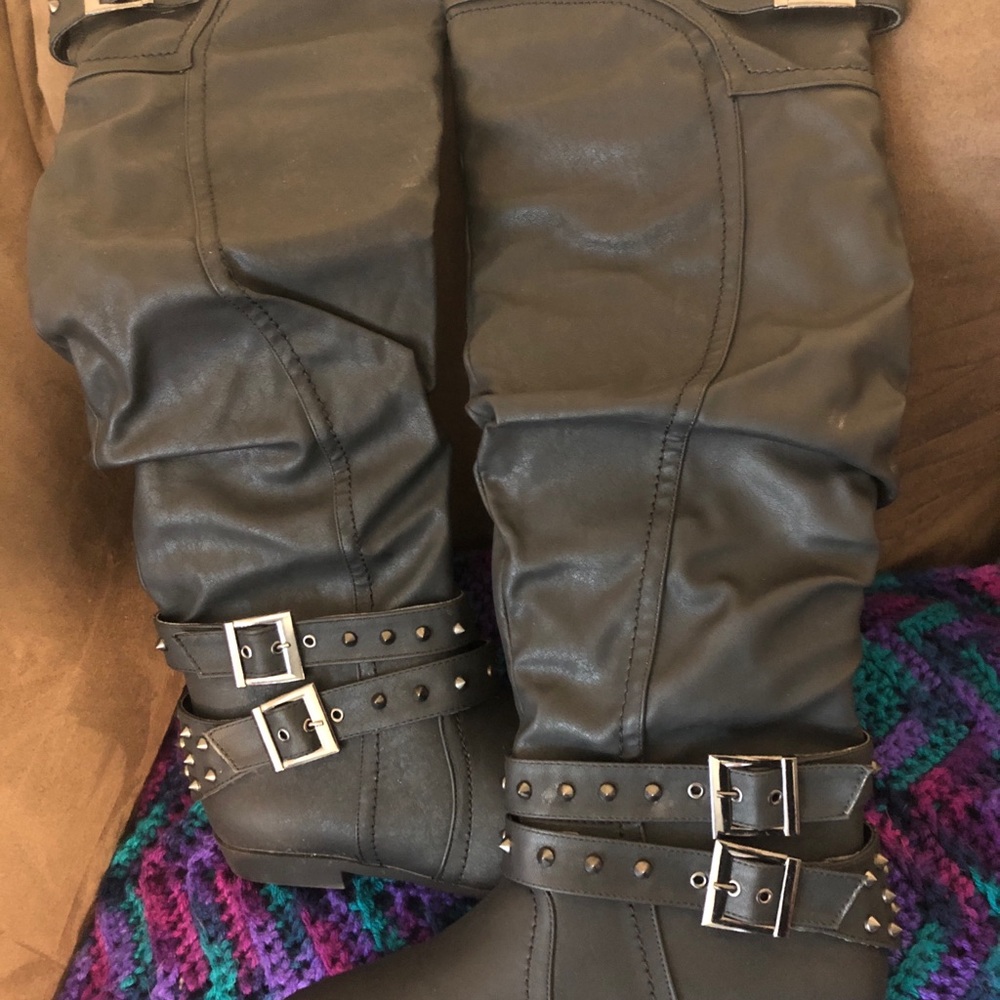 Just Fab knee boots
